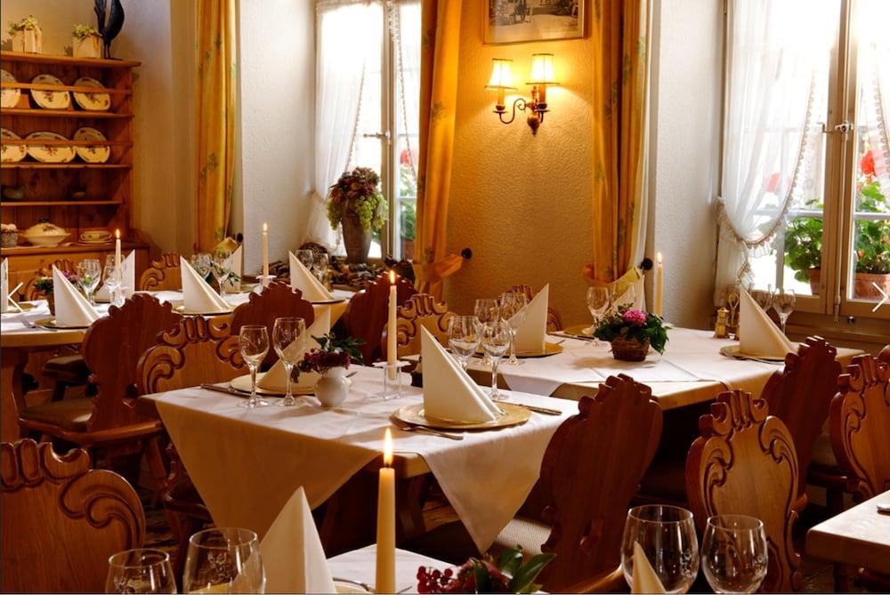 Baeren Hotel, The Bear Inn Вилдерсвил Екстериор снимка
