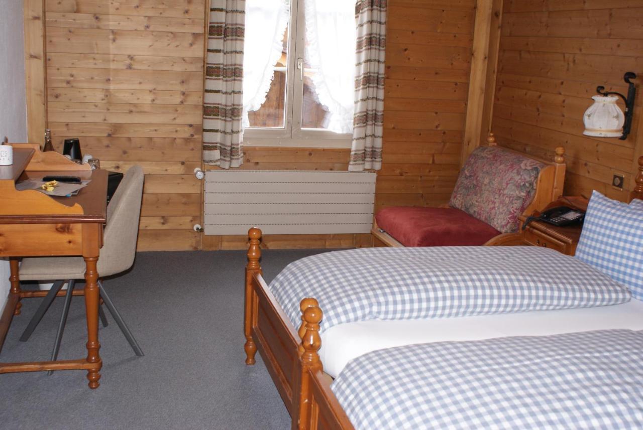 Baeren Hotel, The Bear Inn Вилдерсвил Екстериор снимка