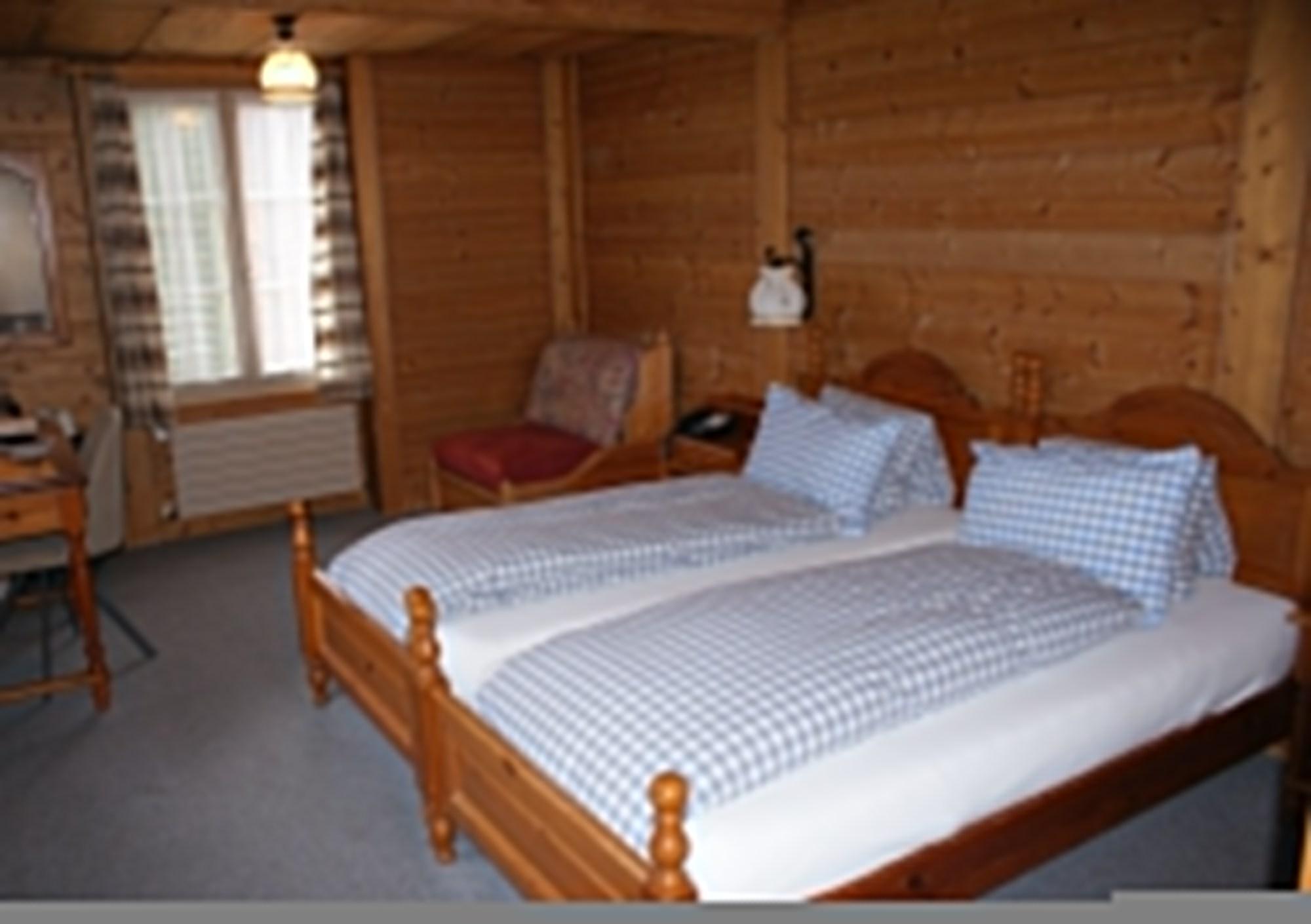 Baeren Hotel, The Bear Inn Вилдерсвил Екстериор снимка