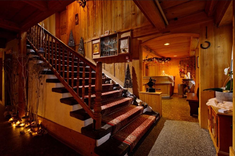 Baeren Hotel, The Bear Inn Вилдерсвил Екстериор снимка
