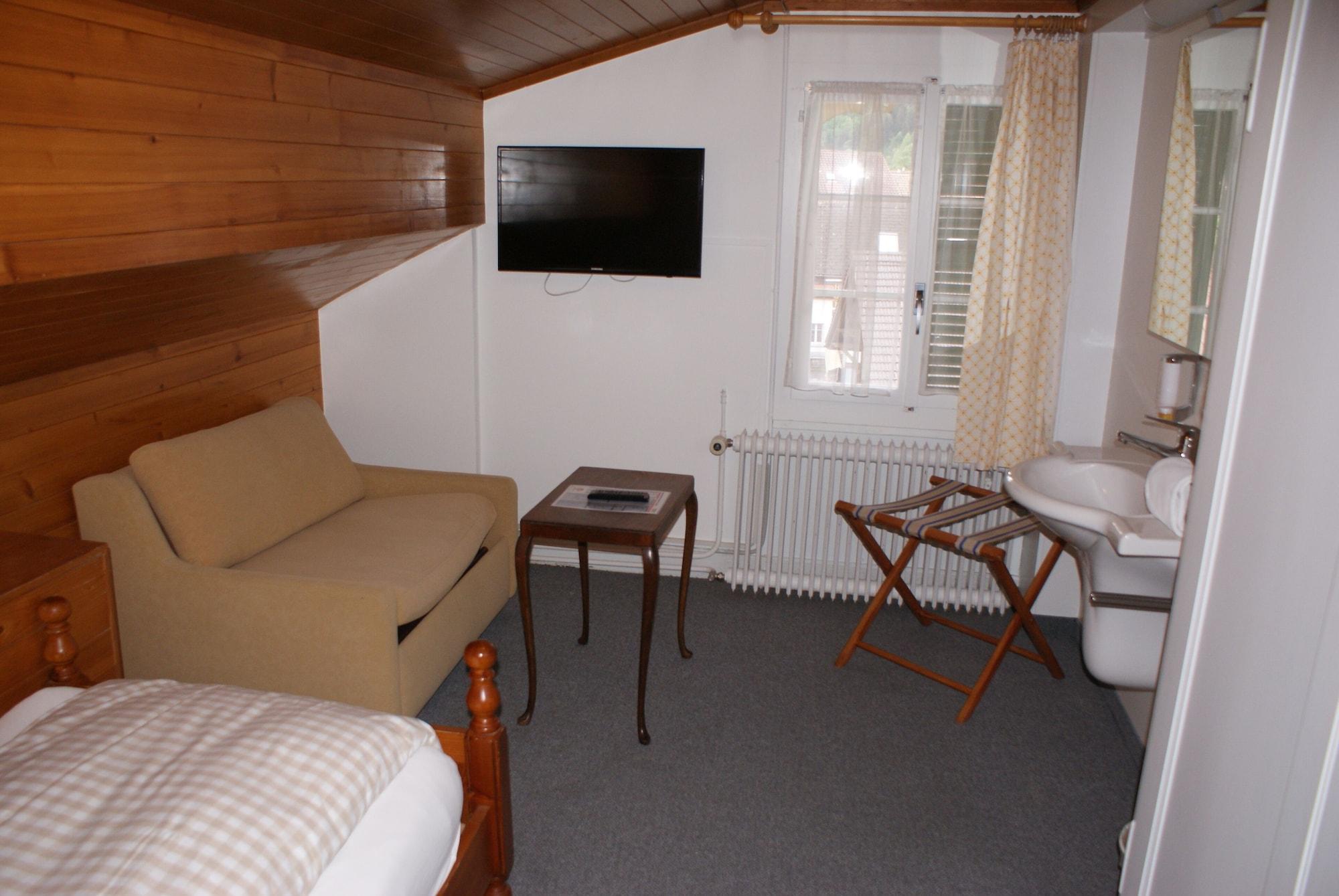 Baeren Hotel, The Bear Inn Вилдерсвил Екстериор снимка