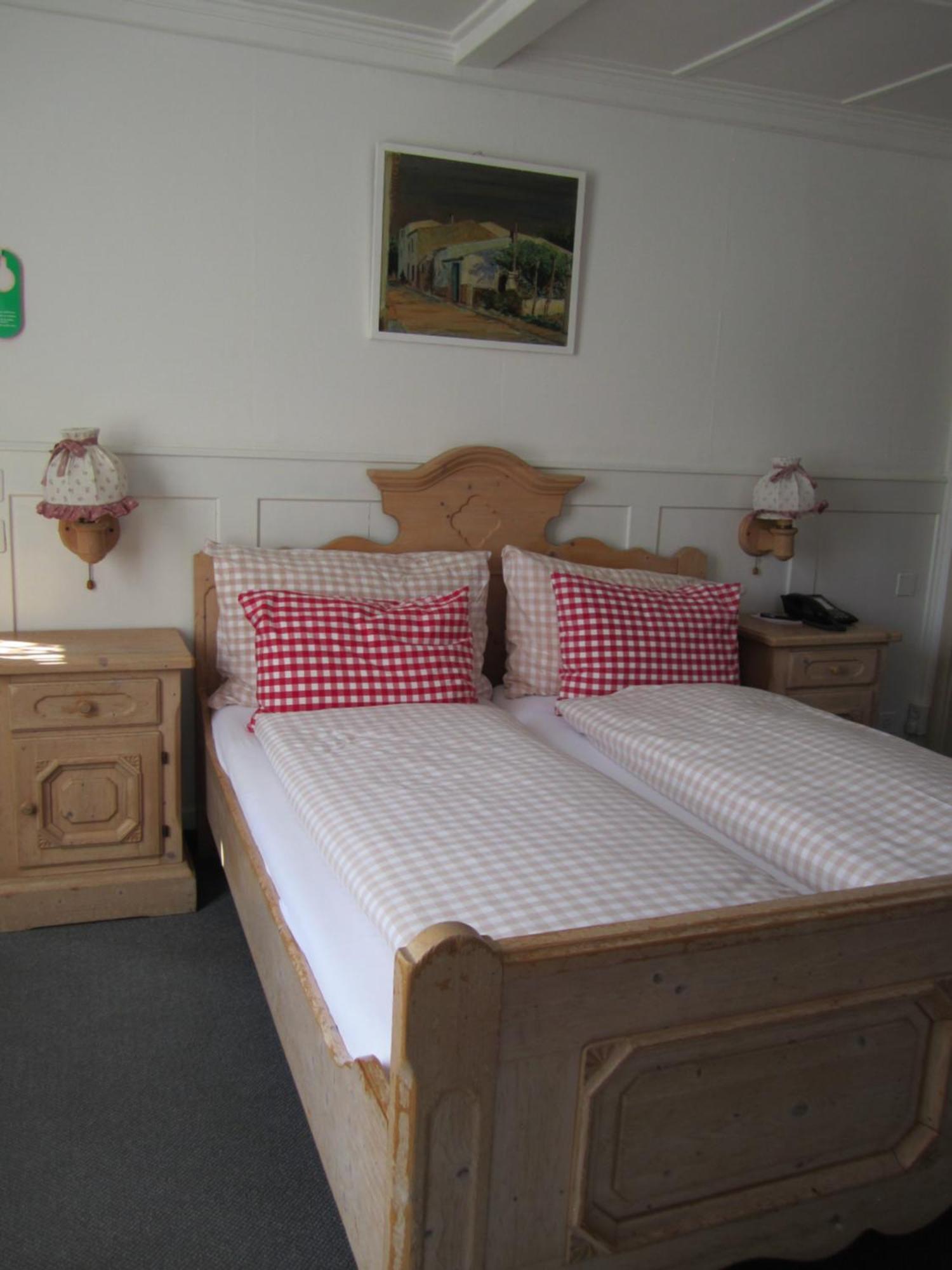 Baeren Hotel, The Bear Inn Вилдерсвил Екстериор снимка