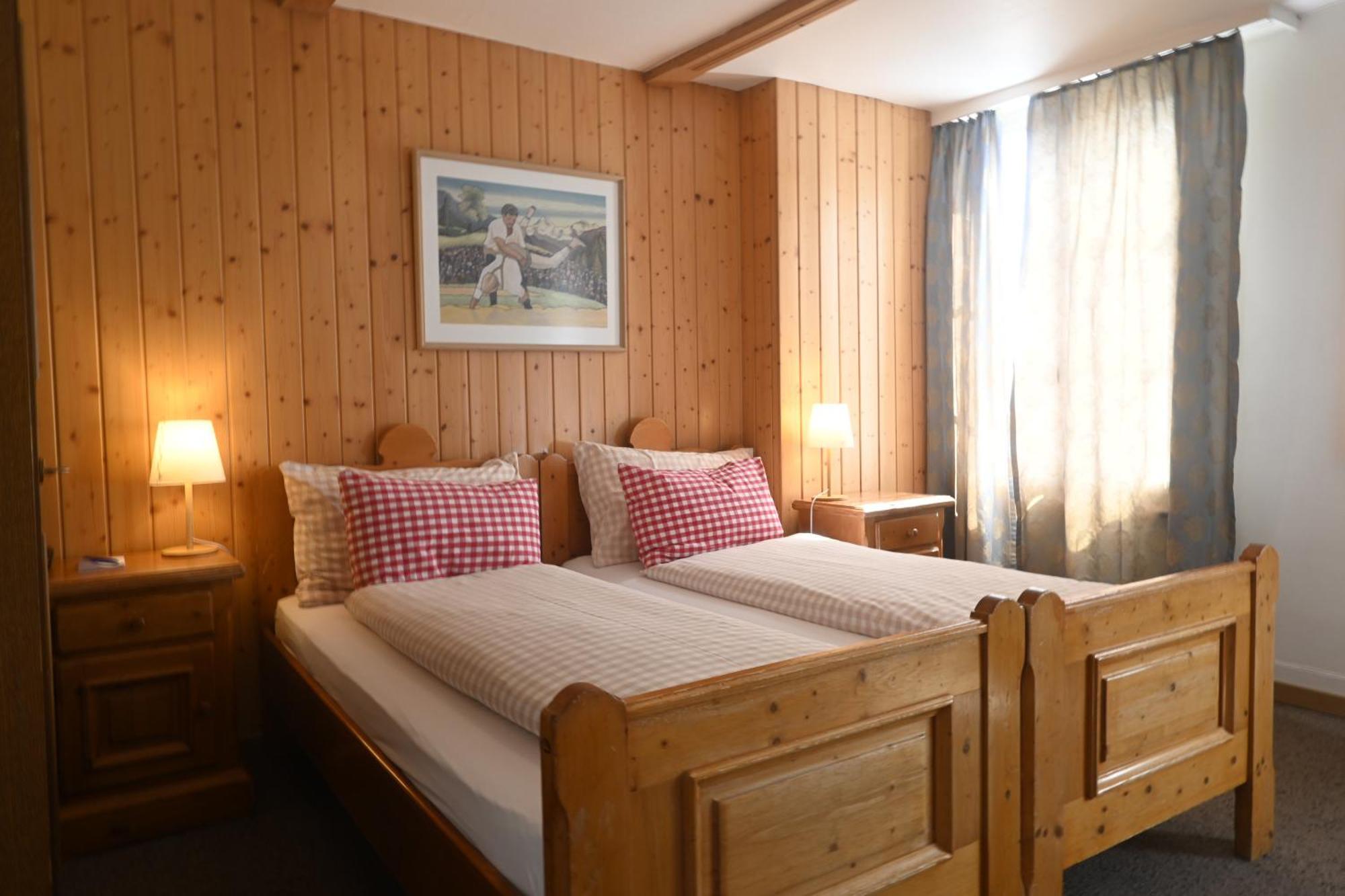 Baeren Hotel, The Bear Inn Вилдерсвил Екстериор снимка